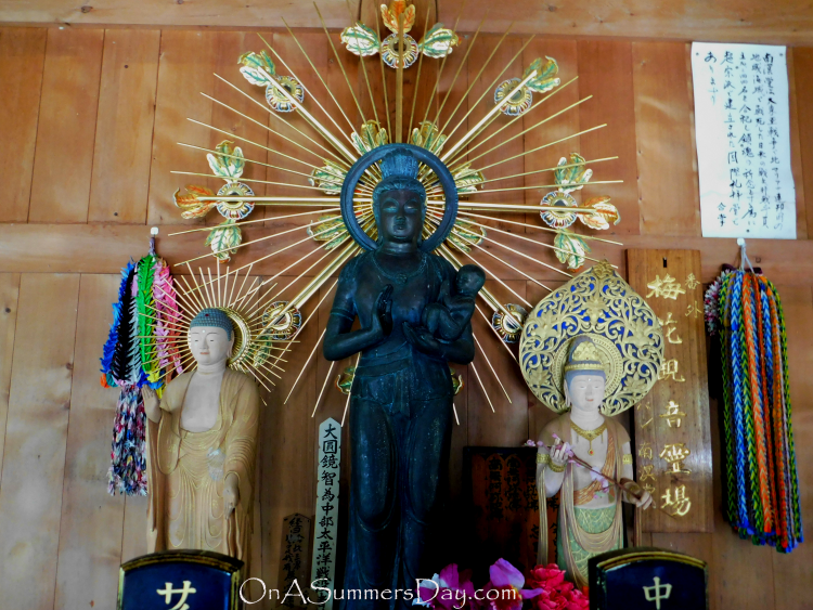 Buddhst shrine